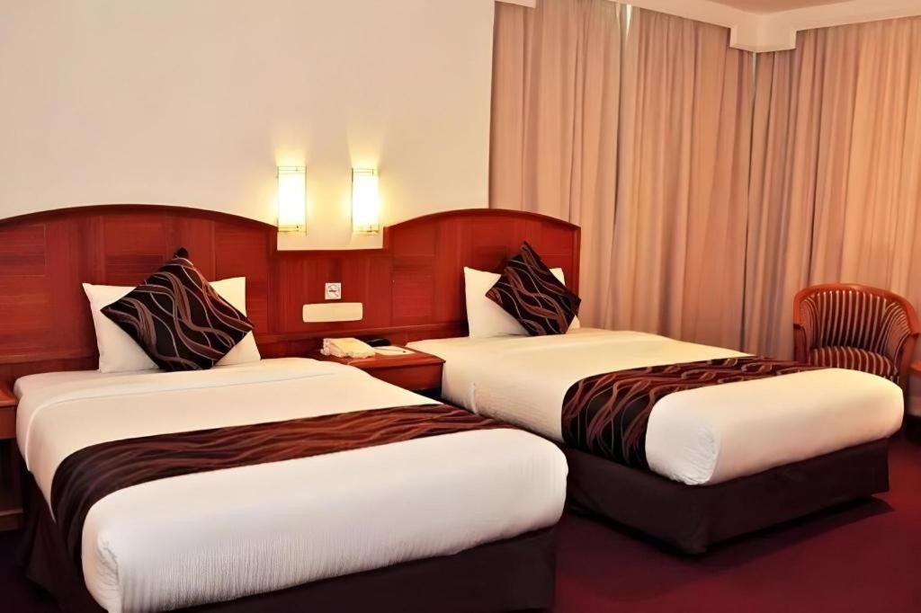 Hotel Continental Penang George Town Exterior photo